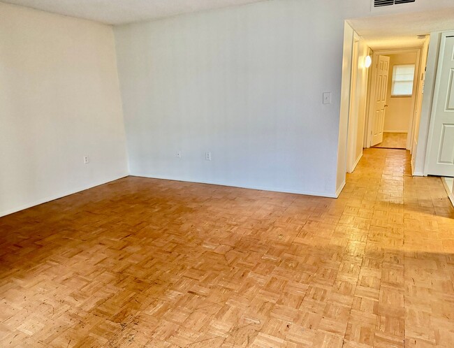 Building Photo - 3Beds/2Baths in the Center of Orlando