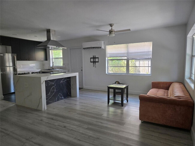 Foto del edificio - 1515 NW 8th St
