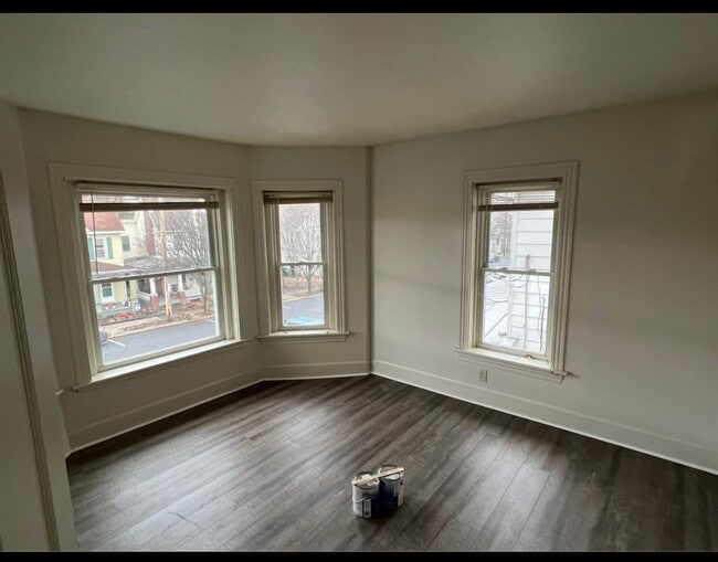 Building Photo - 230 Bosler Ave