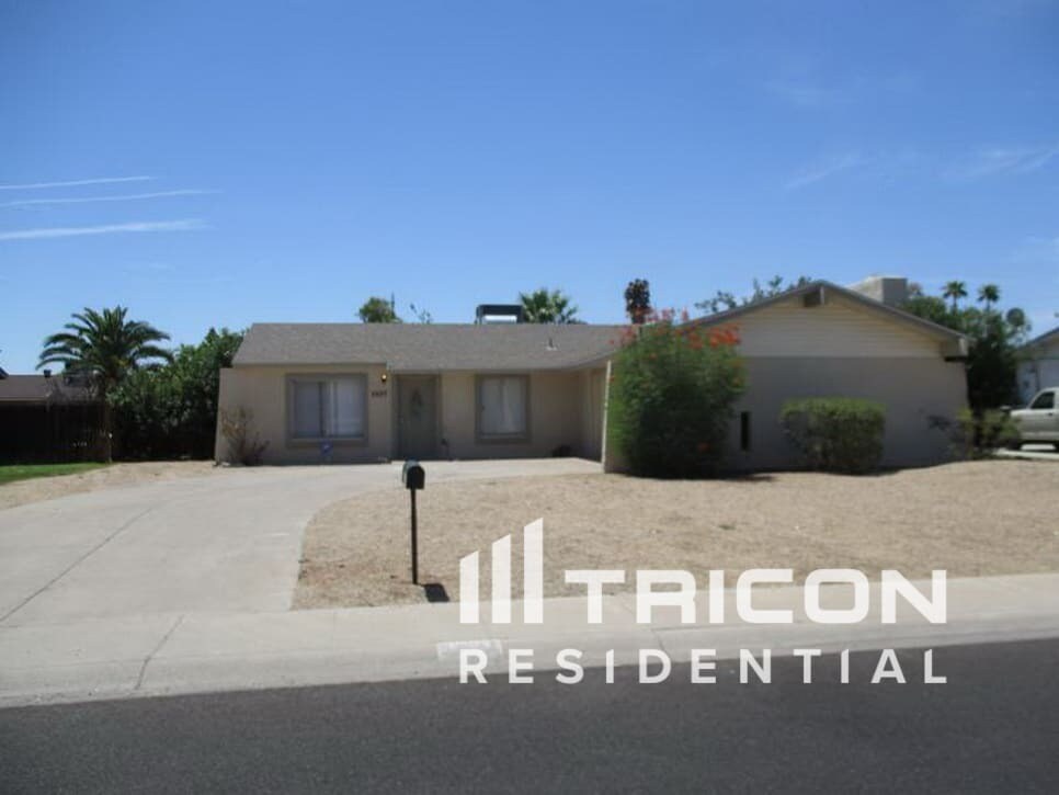 Foto principal - 3827 W Gelding Dr