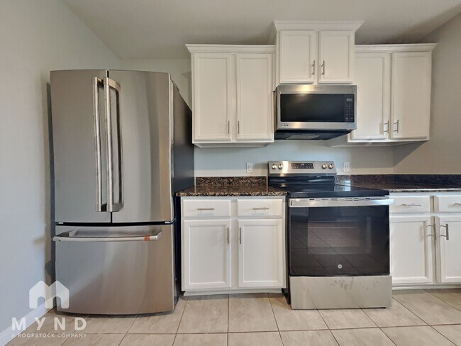 Foto del edificio - 5614 Rainbow Rd.