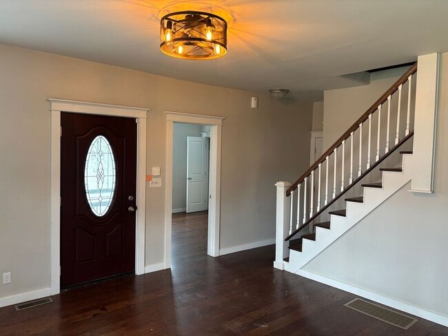 Building Photo - 33 S Princeton Ave