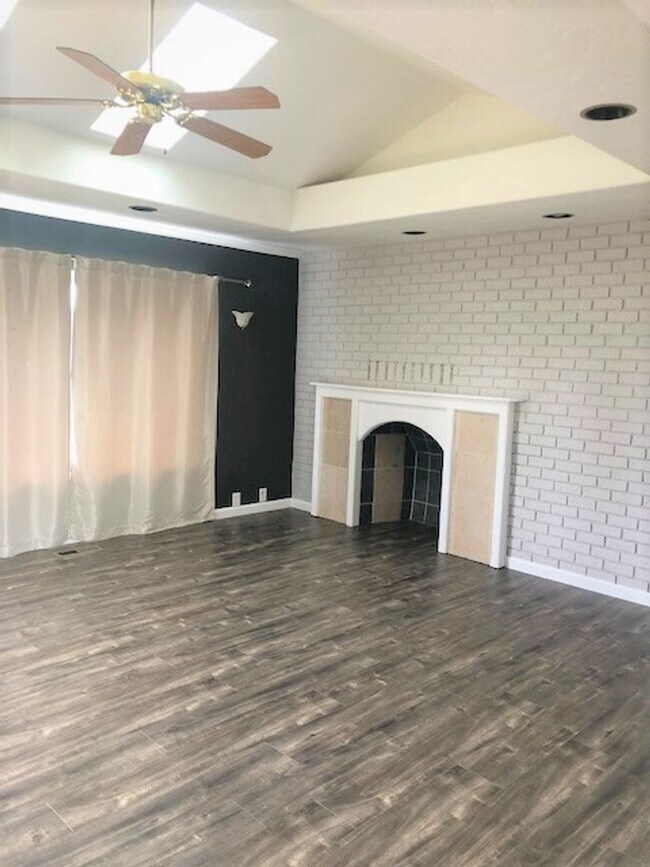 Foto del edificio - 20037 NW Keller Rd