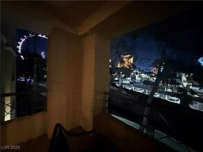 Building Photo - 210 E Flamingo Rd