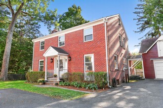 Building Photo - 11A Mead Ave