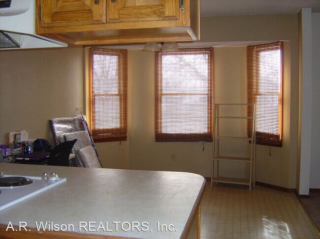 Foto del edificio - 3 br, 2 bath House - 2662 W. VILLAGE TERRACE