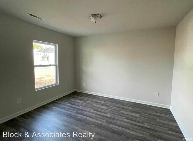 Foto del edificio - 4 br, 2.5 bath House - 46 E. Boulder Rd.