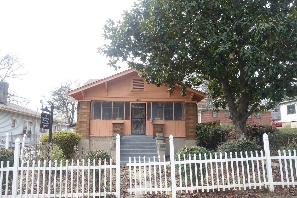 Primary Photo - 3536 28th St N