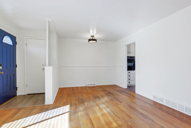 Foto del edificio - 2021 Sherrelwood Cir