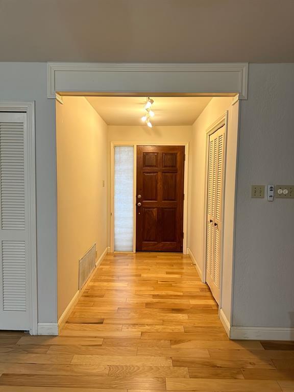 Foto del edificio - 1311 Wilderness Dr