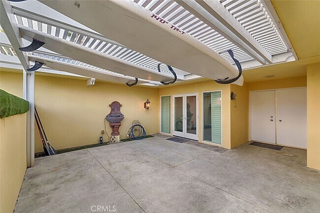 Foto del edificio - 3932 S Finisterre Dr