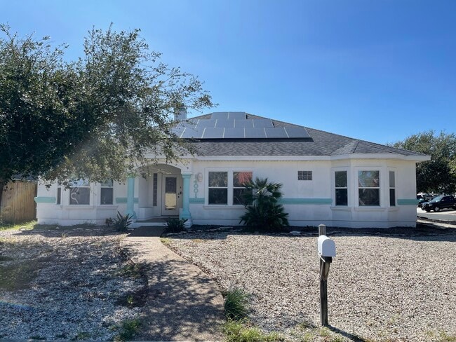 Building Photo - 14001 La Blanquilla Dr