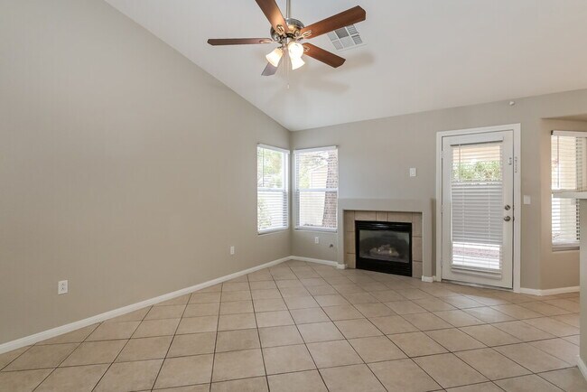 Building Photo - 1316 Passiflora Dr