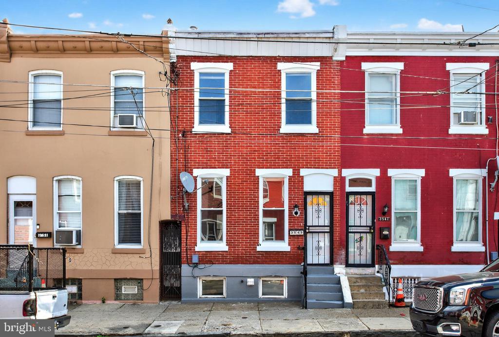 Foto principal - 3549 N Randolph St