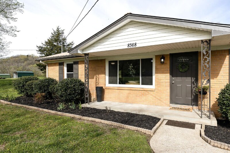 8368 Old Hwy 43, Mount Pleasant, TN 38474 House Rental in Mount