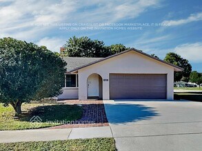 Building Photo - 1231 Essex Dr