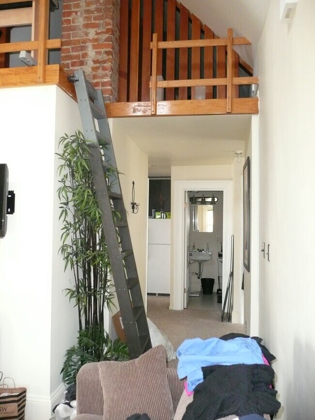 Foto del edificio - 809 Lawrence Street