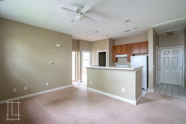 Foto del edificio - 225 E 5th Ave