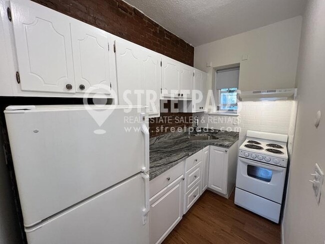 Photo - bedroom in Boston MA 02130 Apartment