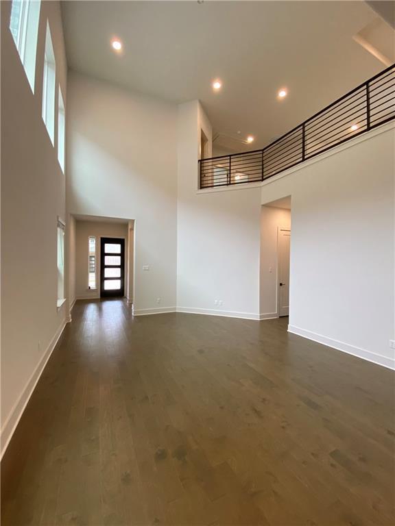 Foto del edificio - 1329 Westborough Ln