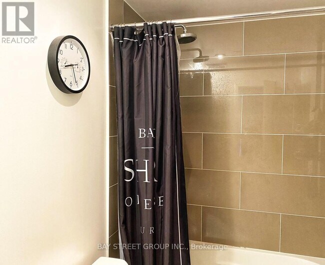 Building Photo - 88 Harbour St