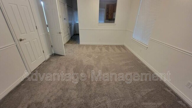 Foto del edificio - 735 N 200 E St