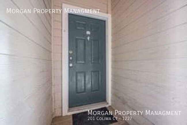 Foto del edificio - 201 Colima Ct