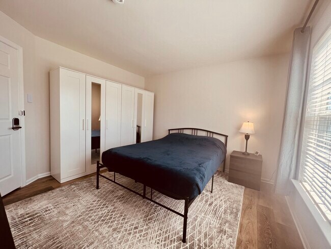 Foto del edificio - 23 Webb Ct