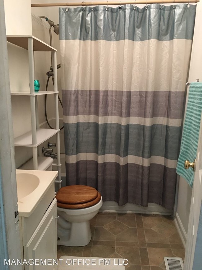 Foto del edificio - 2 br, 1 bath House - 420 S Oak Street