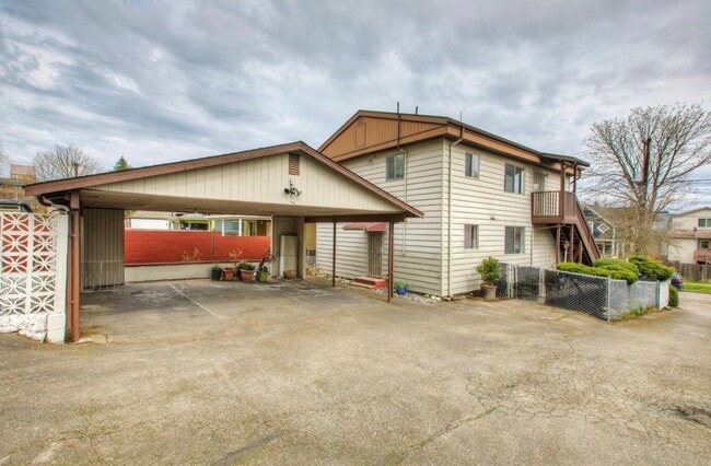 Photo - 1637 21st Ave (Seattle, WA) House