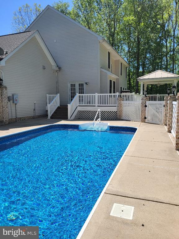 9212 Isle of Laurels, Spotsylvania Courthouse, VA 22551 House Rental