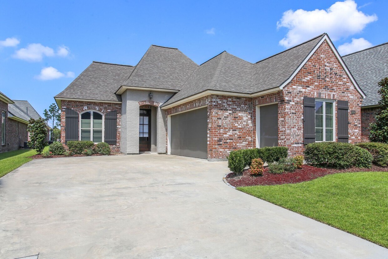 Primary Photo - 5834 Willow Breeze Drive