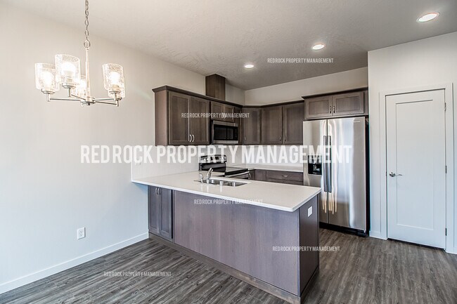 Foto del edificio - 319 N Woodlawn Ln
