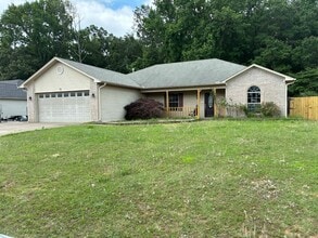 Building Photo - 71 Rosebud Cir