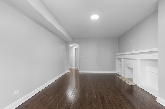 Foto del edificio - 8129 S Maryland Ave