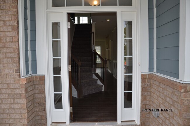 Foto del edificio - 9515 Herringbone Ln