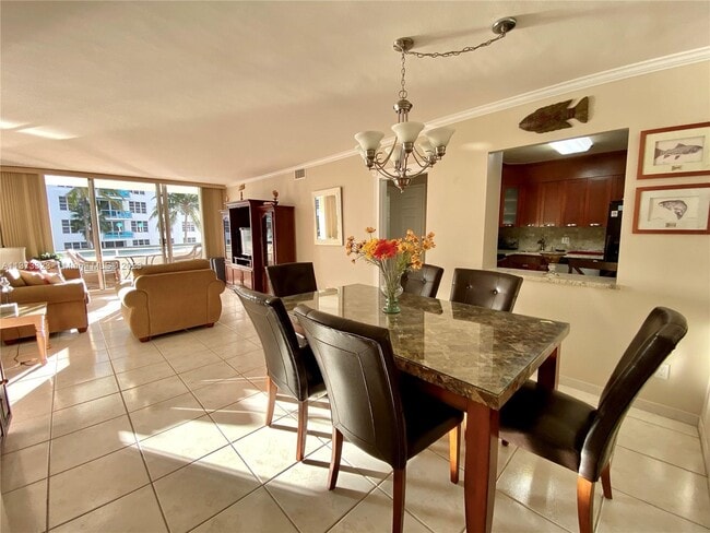 Building Photo - 5151 Collins Ave