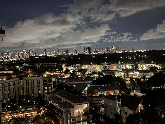 Building Photo - 2401 Collins Ave