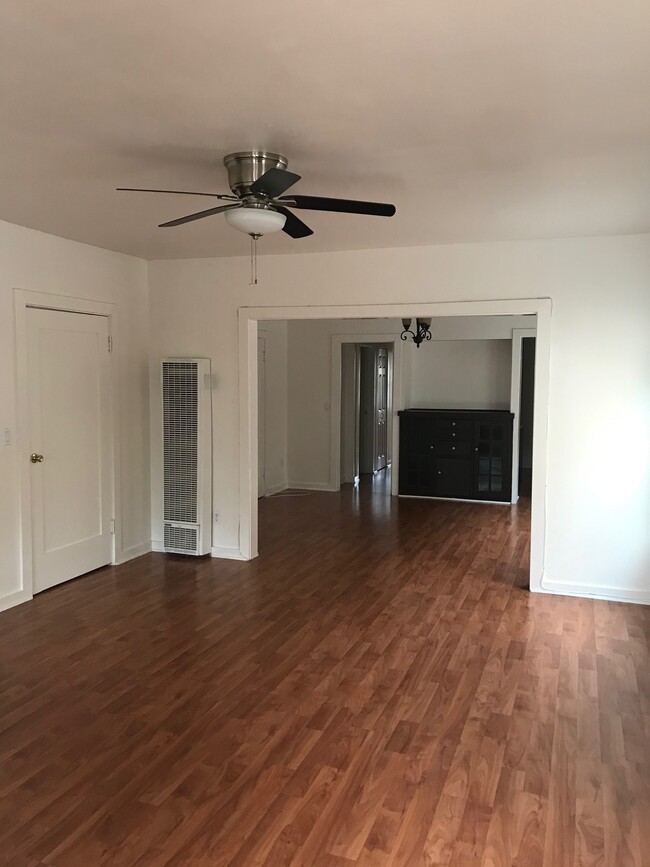 Building Photo - 5428 Carlton Way