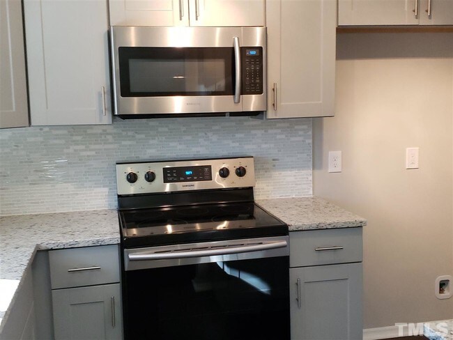 Foto del edificio - 5164 Simmons Branch Trail