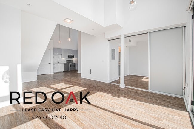 Building Photo - 1168 S Barrington Ave