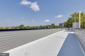 Foto del edificio - 2348 N Park Ave