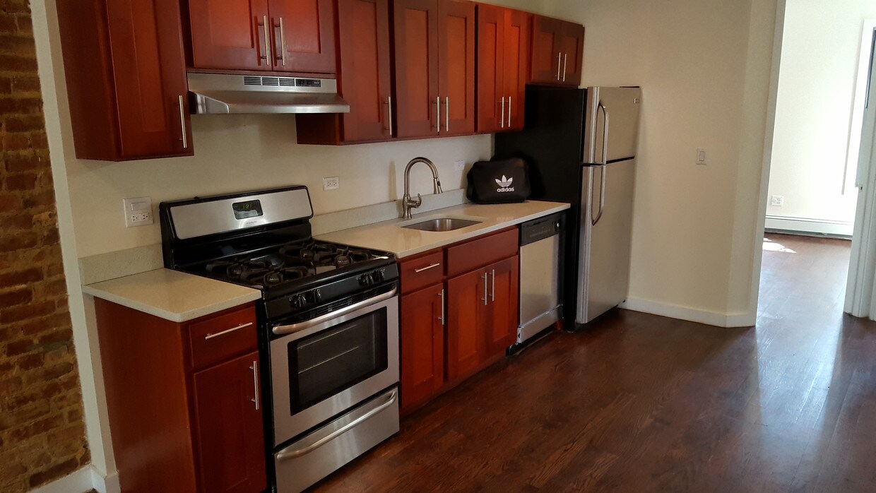 Foto principal - 330 Gates Ave