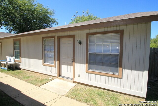 Building Photo - 8825 Meadow Range St
