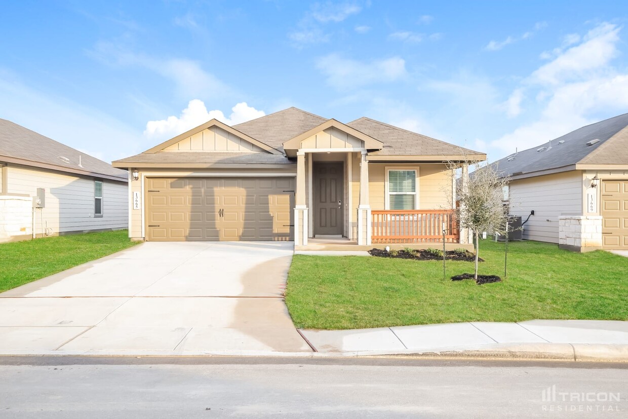 Foto principal - 13665 Paxton Blvd