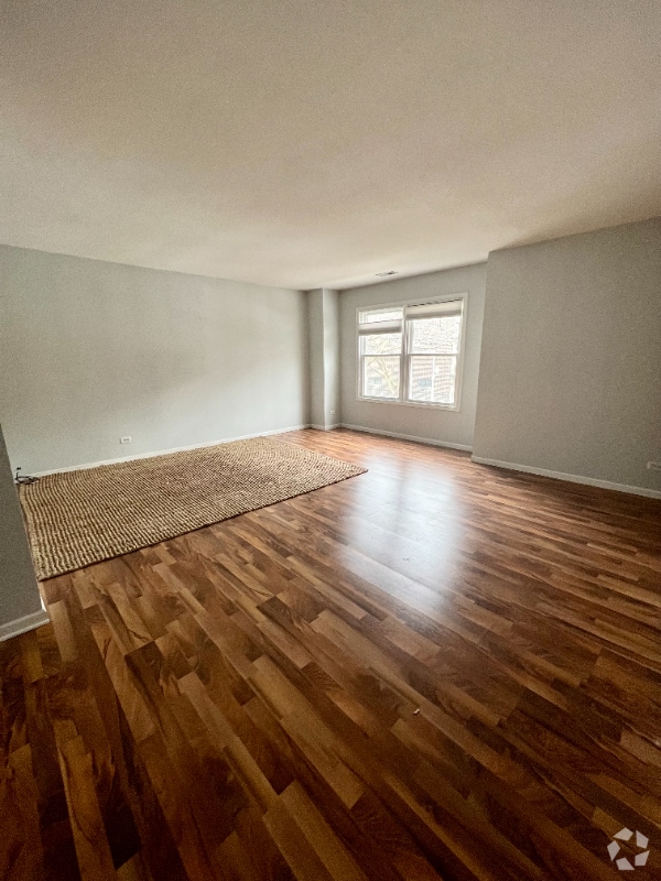 Building Photo - 214 S Leavitt St