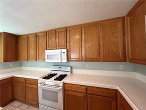 Building Photo - 1525 W Starburst Dr