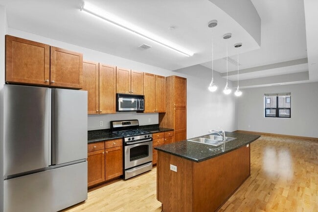Building Photo - 100 3rd Ave S