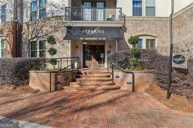Foto del edificio - 901 Abernathy Rd NE