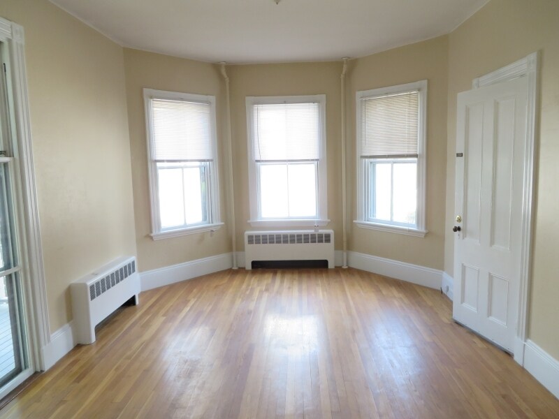 Primary Photo - 7 Appleby St